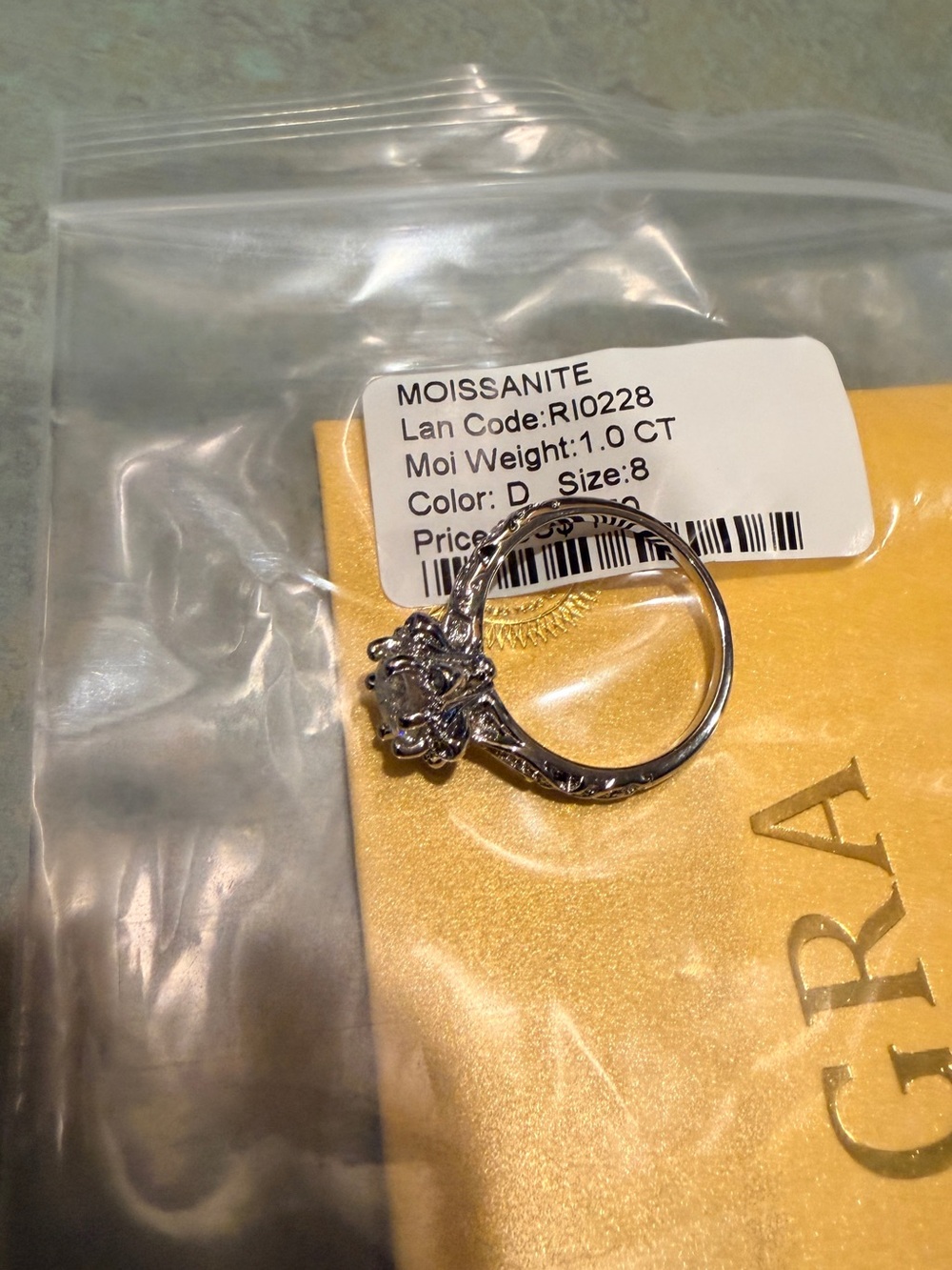 ✨ Stunning 1.0 CT D Color Moissanite Engagement Ring – Size 8 – GRA Certified! ✨